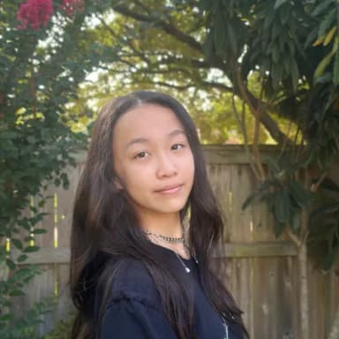 Photo of Ellie Dong