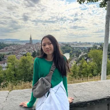 Photo of Lisa Dai